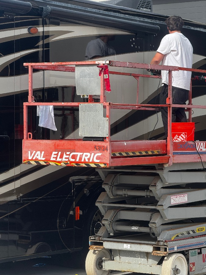 Mobile RV Detailing Phoenix AZ - On The Road Again RV